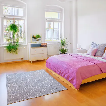 Apartment 5 Min Zur Elbe, Helle Geraeumige 2-raum-whg, Neustadt, Lage Dresden