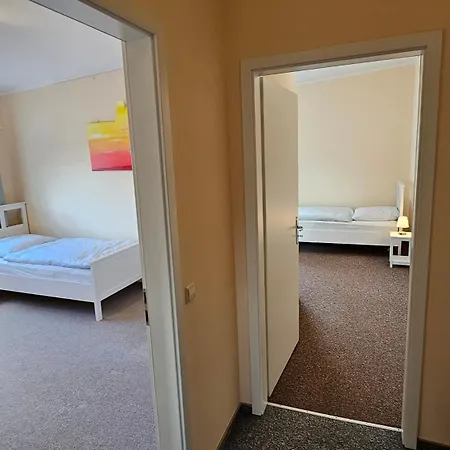 Sehr Schoenes Und Grosses Haus In - Partys Und Andere Feierlichkeiten Sind Wegen Eventueller Laermbelaestigung Nicht Gestattet Holiday home