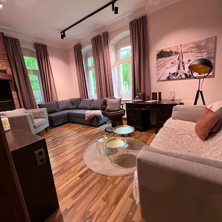 Charmante In Striesen - Frau Pie Apartment