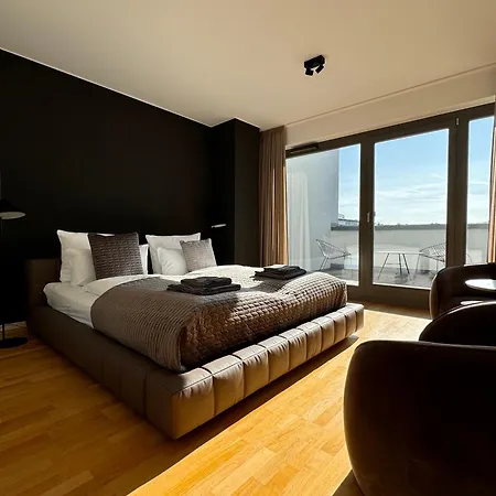 Townhouse Alaunpark Holiday home Dresden
