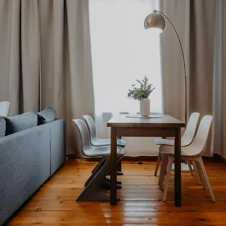 Apartment Zentrumsnah, Balkon, 2 Smart Tv, Schnelles Wifi *