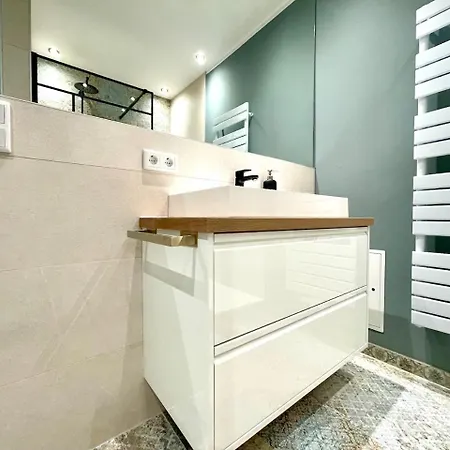 Premium Penthouse W46 Dresden - Elbnah, Hochwertig, Zentral, 3 Schlafzimmer! Apartment