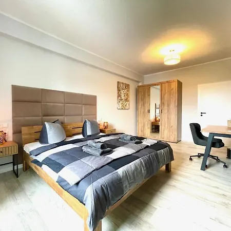 Premium Penthouse W46 Dresden - Elbnah, Hochwertig, Zentral, 3 Schlafzimmer! * Dresden