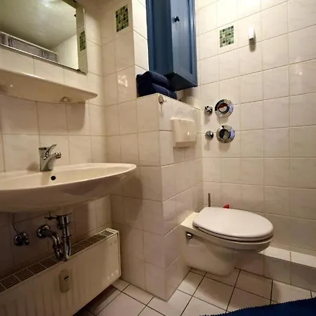 Elbe Apartment *