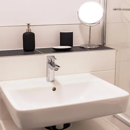 Apartment Deluxe - Garden - Near Elbe - Airport Dresden