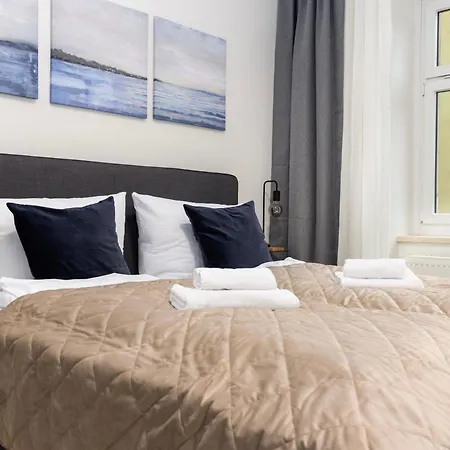 Apartment Deluxe - Garden - Near Elbe - Airport *