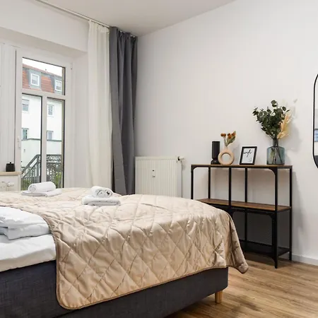 Apartment Deluxe - Garden - Near Elbe - Airport