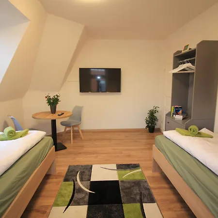 Ara Monteurzimmer Zentrumsnah Kesselsdorferstr Apartment *