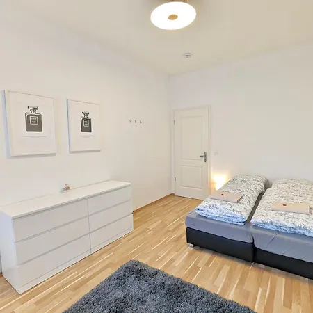 Apartment Helles Geraeumiges Appartement - 10 Min Zur Neustadt - Kostenloses Parken - Dresden365 Dresden