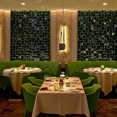 Gewandhaus Dresden, Autograph Collection Hotel Dresden