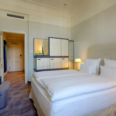 Gewandhaus Dresden, Autograph Collection Hotel 5*