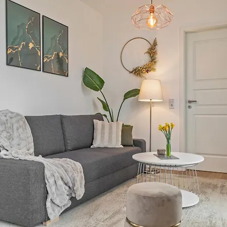Stylishes Fuer 4 Mit Kueche Nahe Altstadt Dresden