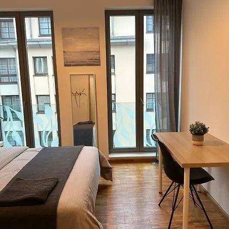 Gegenueber Frauenkirsche Homestay Dresden