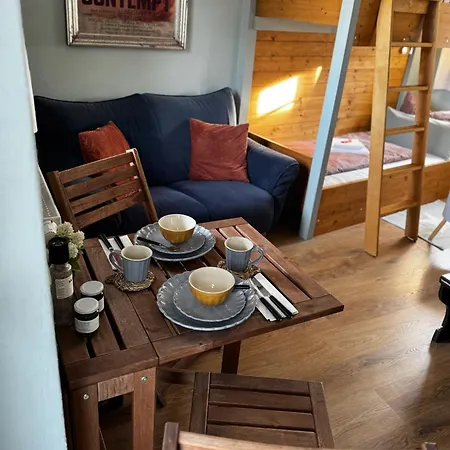 Adele - Ruhig, Direkt Am Elberadweg & Badesee Mit Balkon * Dresden