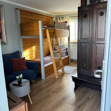 Apartment Adele - Ruhig, Direkt Am Elberadweg & Badesee Mit Balkon Dresden