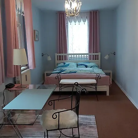 City-ferienwohnungen-dresden - Zentral Gelegen Im Haus Louisenstrasse 11 - Dresden-neustadt Апартаменты Дрезден