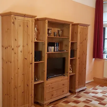 City-ferienwohnungen-dresden - Zentral Gelegen Im Haus Louisenstrasse 11 - Dresden-neustadt * Дрезден