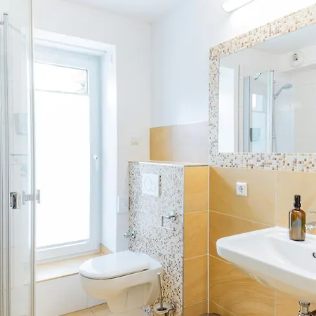 Am Schillerplatz Hotel 3*