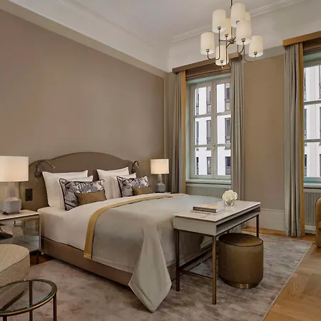 Taschenbergpalais Kempinski Hotel 5*
