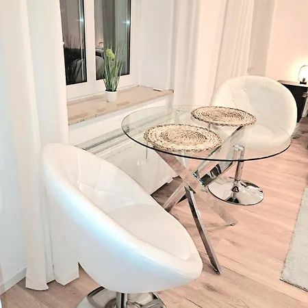 Enjoy Apartment *