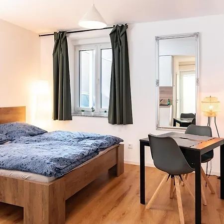 Apartment Mit Terrasse