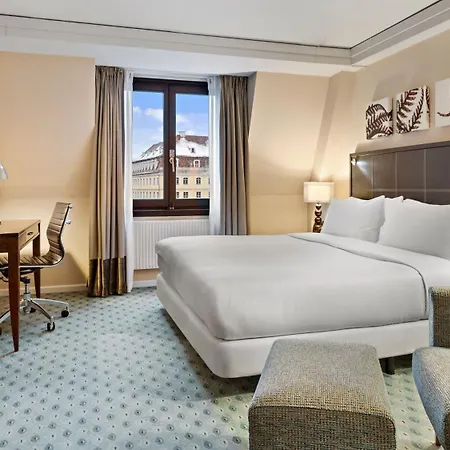 Hilton Hotel 4*
