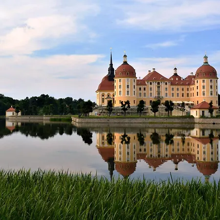 Zentrale, Gemuetliche In