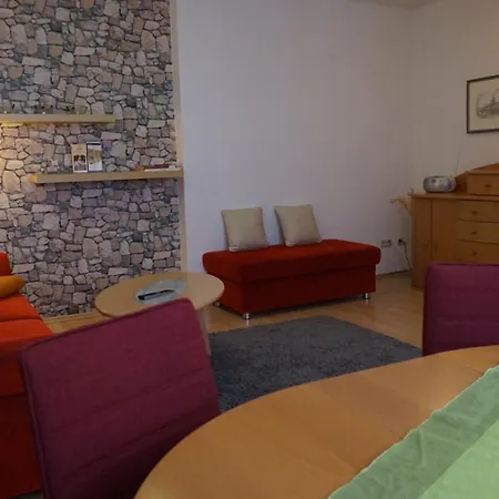 Apartment In Aeussere Neustadt Mit Terrasse