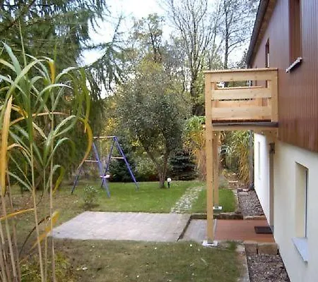 In Schoenfeld Mit Grossem Garten *