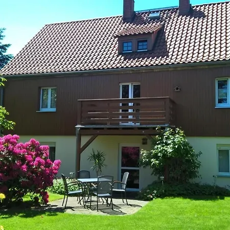 In Schoenfeld Mit Grossem Garten Apartment