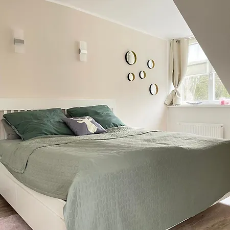 Apartment Elbhirsch Im Beliebten Villenviertel Weisser Hirsch