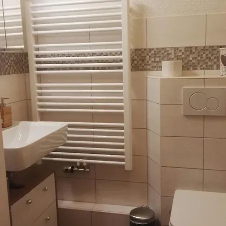 Mit 2 Bädern Und 2 Schlafzimmern Dresden