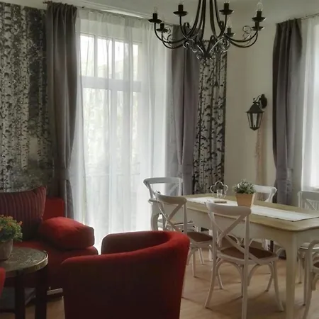Mit 2 Bädern Und 2 Schlafzimmern Apartment