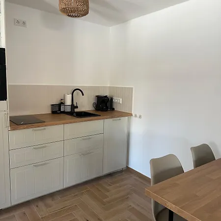 Altleubnitz 8 Apartment