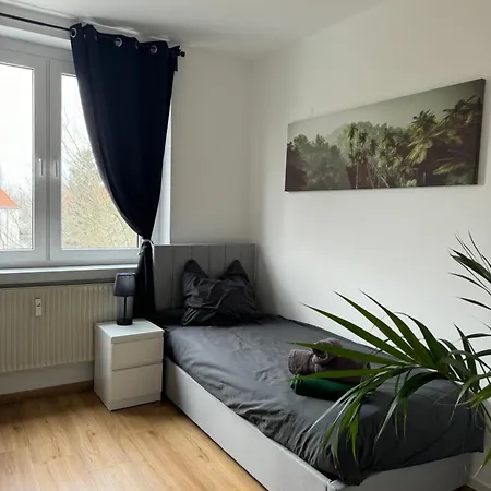 Apartment Monteur-& Eichmann *