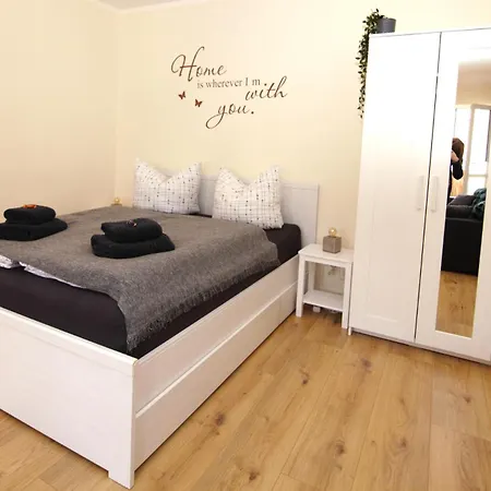 Friedrichs Stuebchen *gemuetlich*modern*innenstadt* Apartment Dresden