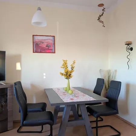 Ambiente-an-der-elbe-wohnung-eg *