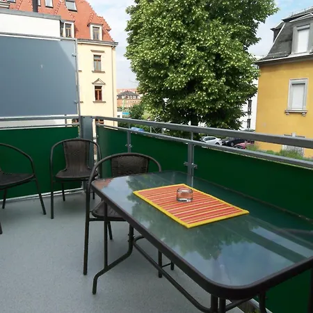Ambiente-An-Der-Elbe-Wohnung-Og Dresden