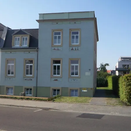 Apartment Ambiente-An-Der-Elbe-Wohnung-Og *