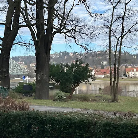 Hotel Am Schillerplatz 3*