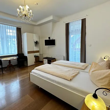 Zu Den Linden Hotel Dresden