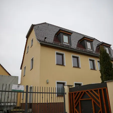 Apartment Grosse In Dresden