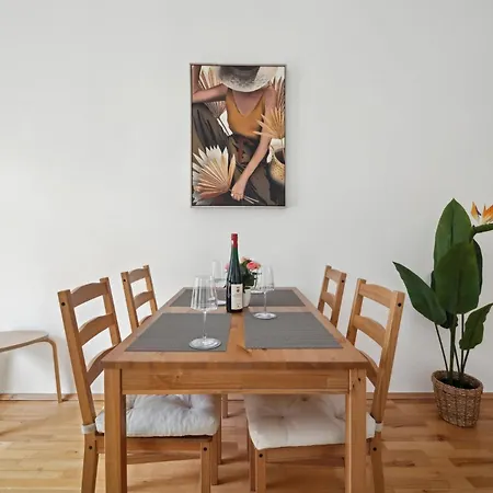 Helle Altbauwohnung 3 Zimmer & Balkon - Nahe Tu & Zentrum Apartment Dresden