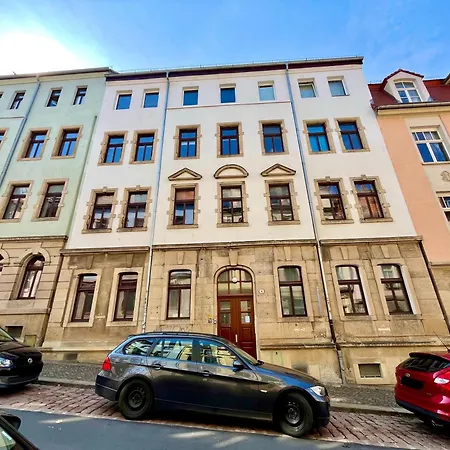 Helle Altbauwohnung 3 Zimmer & Balkon - Nahe Tu & Zentrum * Dresden