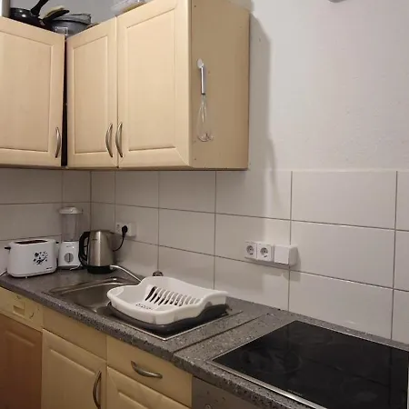 Gemuetliches Es Handelt Sich Hier Um Ein Private-zimmer In Einer Mit Gemeinsamen Badezimmer Nicht Um Apartment Dresden