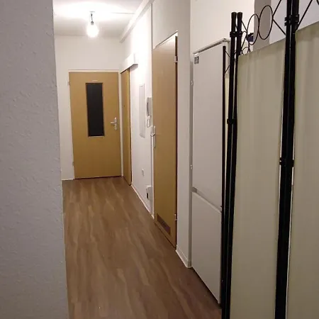 Gemuetliches Es Handelt Sich Hier Um Ein Private-zimmer In Einer Mit Gemeinsamen Badezimmer Nicht Um