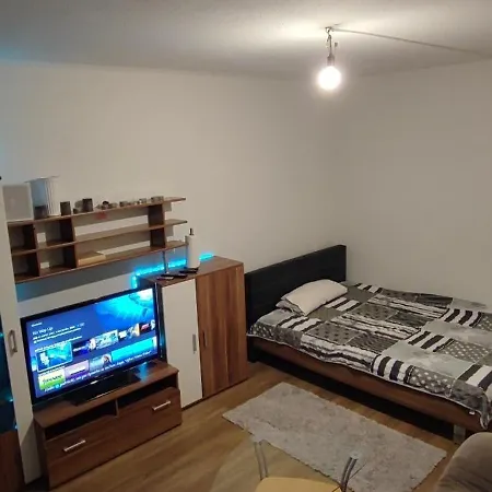 Apartment Gemuetliches Es Handelt Sich Hier Um Ein Private-zimmer In Einer Mit Gemeinsamen Badezimmer Nicht Um *