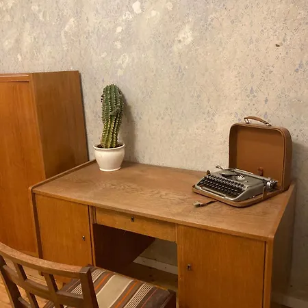 Apartment In Schoener Atelierwohnung Mit Garten Und Werkstattsauna