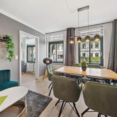 Apartment Dresdenstay Gemuetlich Und Modern Mit Kamin Und Ps4