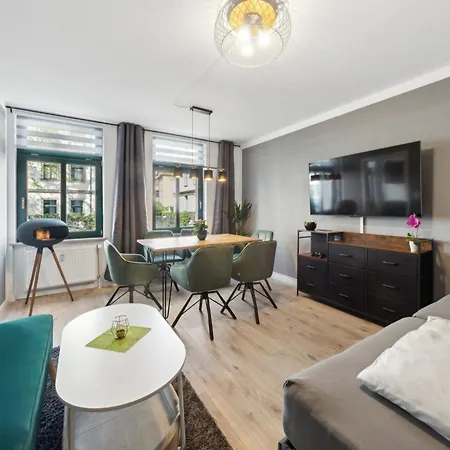 Dresdenstay Gemuetlich Und Modern Mit Kamin Und Ps4 Apartment Dresden